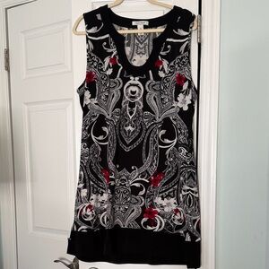 White House black markeBlack and White Paisley Sleeveless Dress with Red Accents